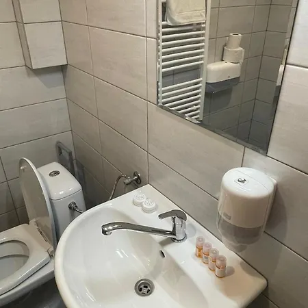 Lublass 2* מטרי אין אוסטירול